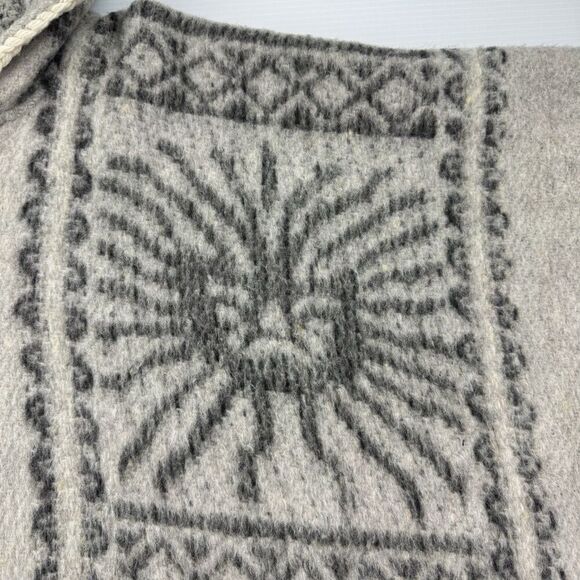 Vintage Alpaca Wool Poncho Cape Hooded Llama Fringe Peru Handmade Boho OS - Picture 7 of 15